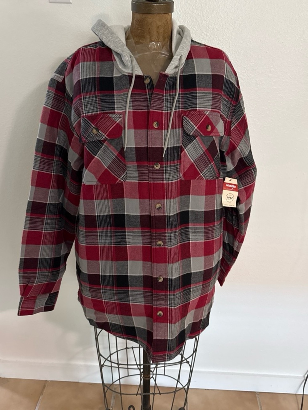 NWT Wrangler Red & Gray Plaid Hooded Shirt Jacket Size L